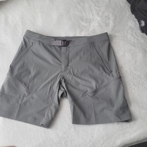 NEW* ARC'TERYX M Gamma Quick dry short 9"
